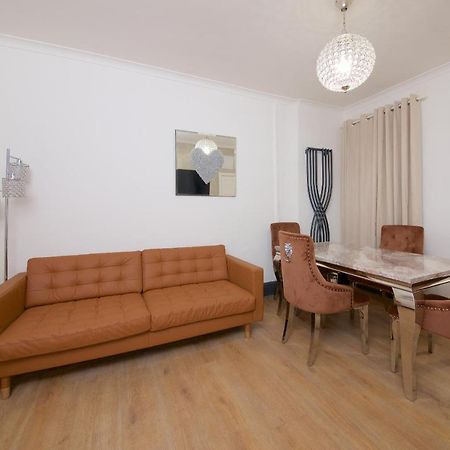 Ideal Abode Abbots 4 En-Suite Chester Exteriör bild